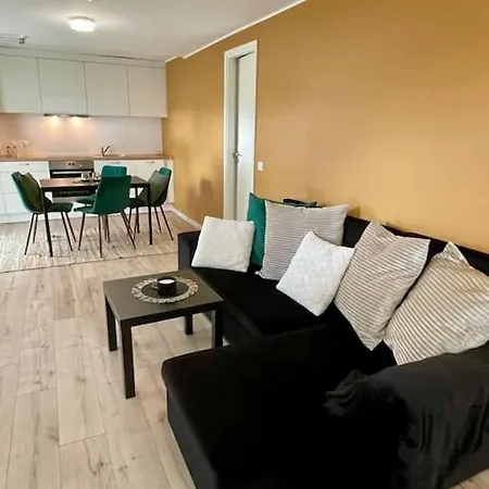 Apartment Tamme Maja - Oak Tree House With Big Terrace And Balcony Tapa