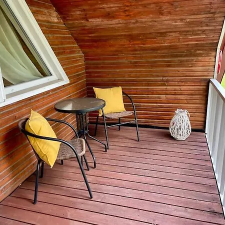 Tamme Maja - Oak Tree House With Big Terrace And Balcony Lejlighed Tapa
