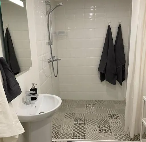 Apartman Tamme Maja - Oak Tree House With Big Terrace And Balcony *